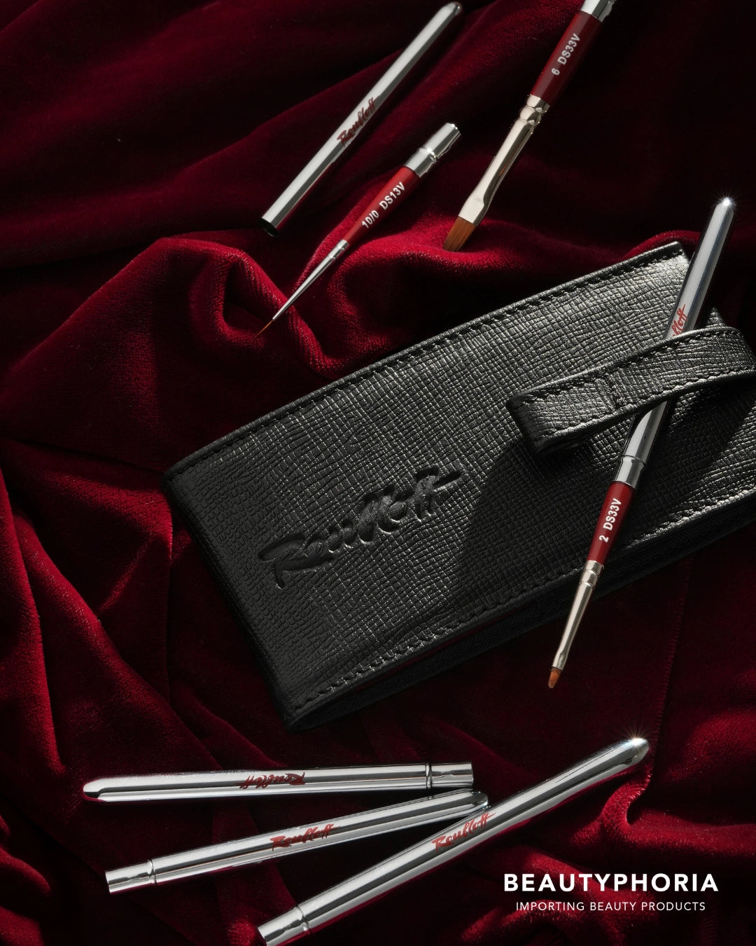 Exclusive Nail Brush Set with Caps Nº3